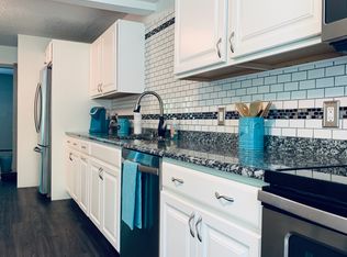 15 Maple St, Plymouth, NH 03264