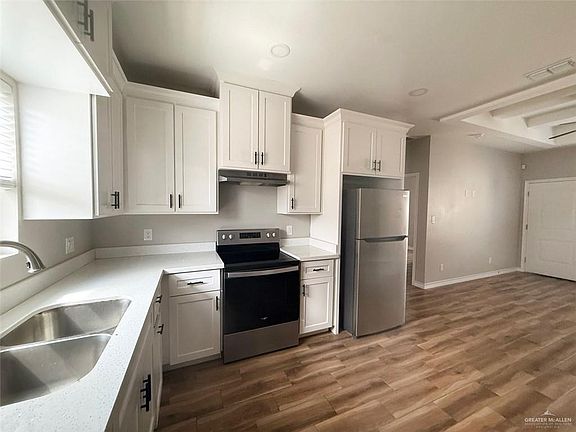 5th image of 2609 E Israel Ave #4