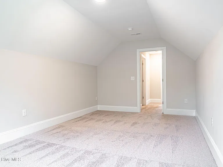315 Mashie Ct — Photo 47