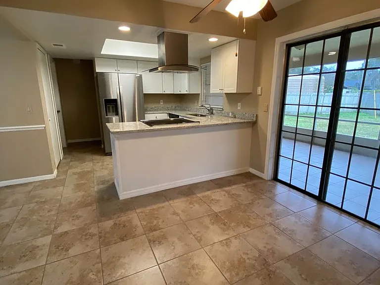 1078 E Gaucho Cir — Photo 9