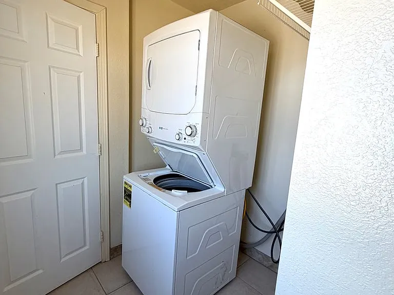 6614 Tamarisk Ave — Photo 15
