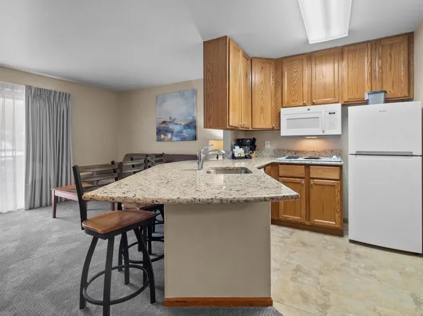 111 Center STREET #239, Lake Geneva, WI 53147