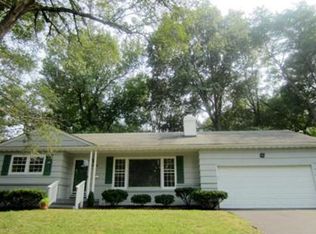 4709 W 77th Ter, Prairie Village, KS 66208