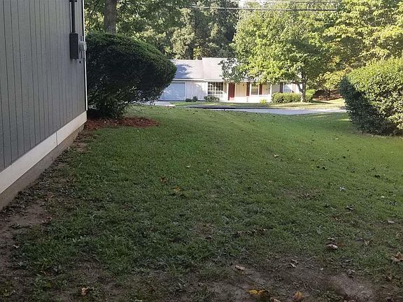 3rd image of 3467 Framingham Dr #9