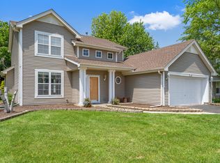 209 Mondovi Dr, Oswego, IL 60543