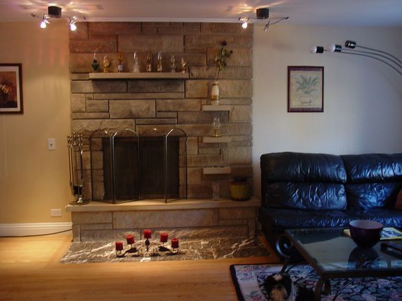 2nd image of 398 King Ln