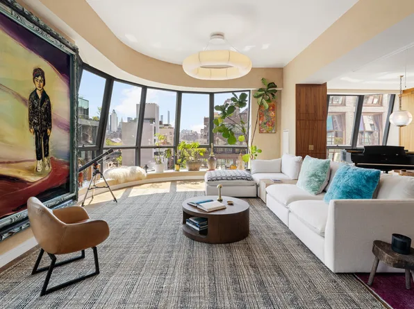515 West 18th Street image 1 of 11