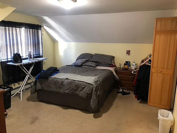 3rd image of 19 Pinehurst Ave #2