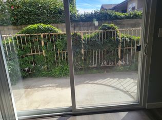 595 W Sierra Madre Blvd APT E, Sierra Madre, CA 91024