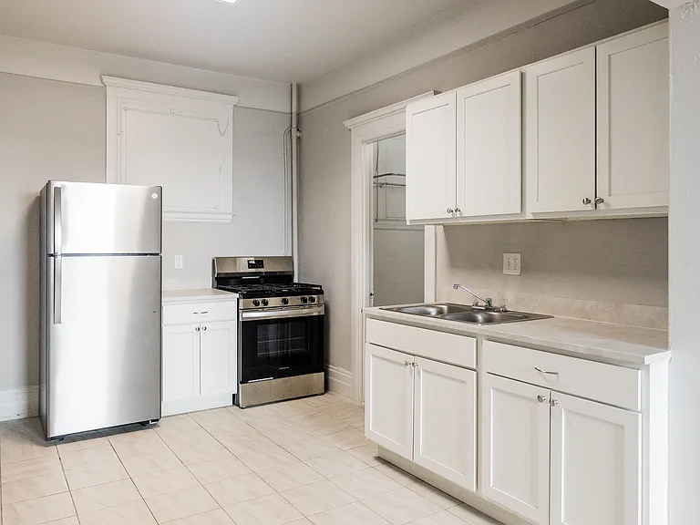 Pasadena Apartments — Photo 56