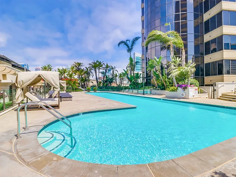 100 Harbor Dr #504 — Photo 4