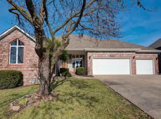 4849 E Bancroft Ct, Springfield, MO 65809