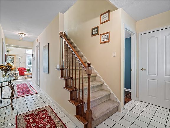 5th image of 10165 Glen Eagle Ln