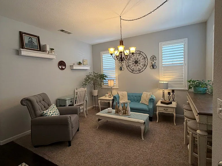 684 Brazelton Cir — Photo 10