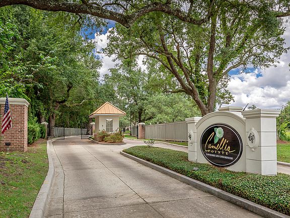 2nd image of 615 Camellia Pointe Blvd #F10