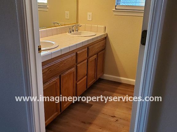 5th image of 1520 Palos Verde Ct