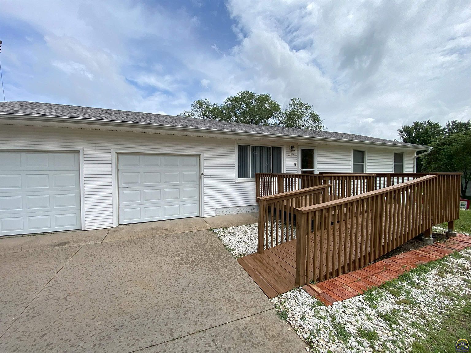 2646 NE Spring Creek Dr, Topeka, KS 66617 | Zillow