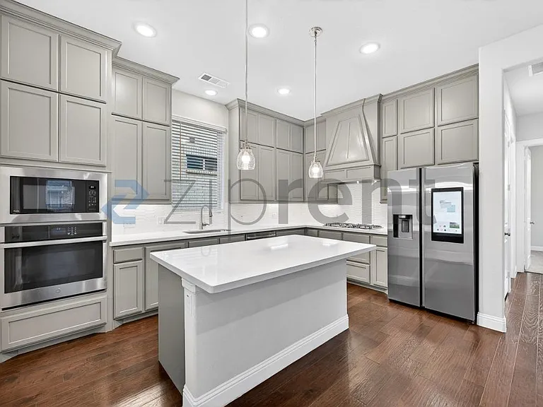 8451 Bronzegate Trl — Photo 16