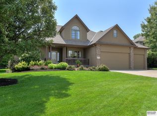 19215 Bellbrook Blvd, Gretna, NE 68028