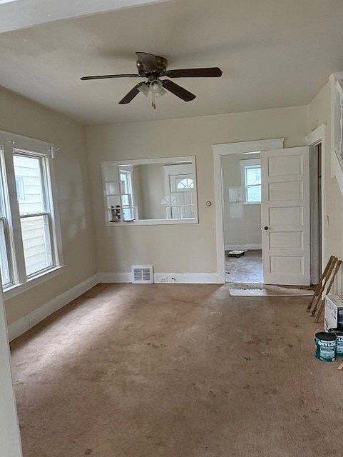 1st image of 3117 Woodbridge Ave