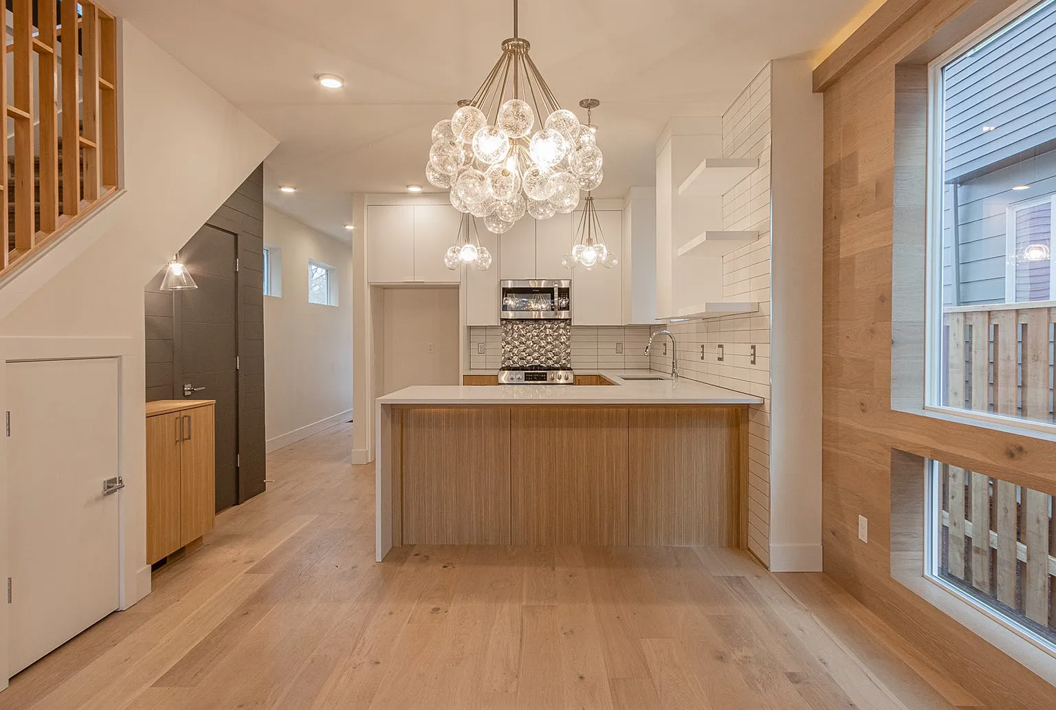 4BR/2.5BA 2023 Craftsman with Designer Finishes Eastmoreland (SE Portland) — Photo 4