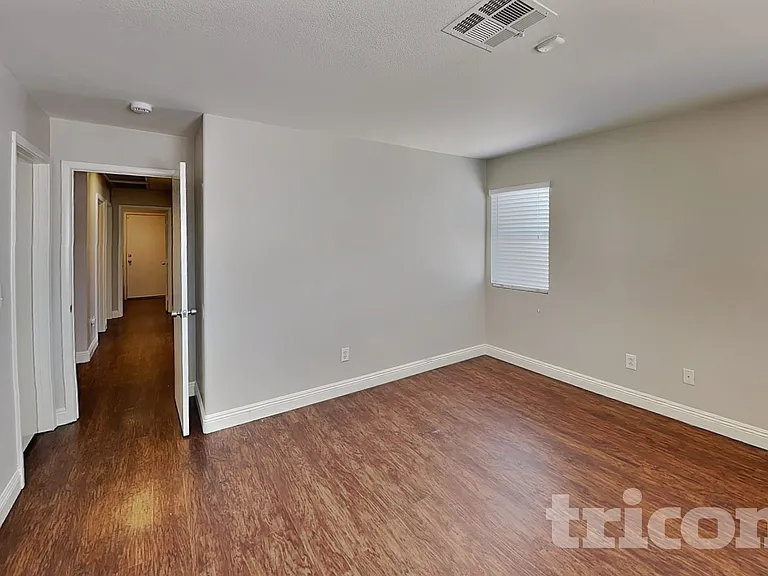 6142 Bedrock Ct — Photo 9