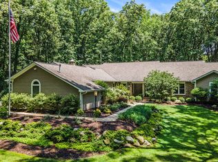 100 Alto Relievo Way, Marshall, MI 49068