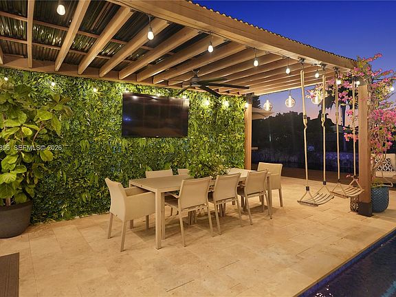 4th image of 5241 SW 104th Ave