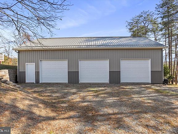 5th image of 27 Towhee Holw