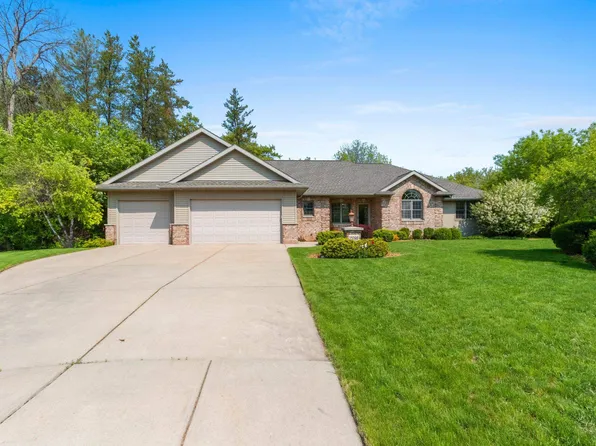 2180 River Trail Ct, De Pere, WI 54115