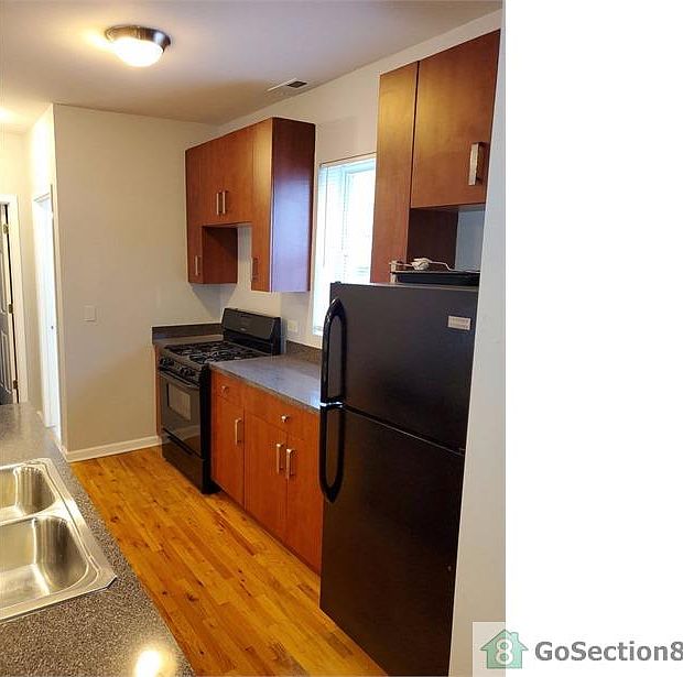 1st image of 9122 S Dauphin Ave #2D