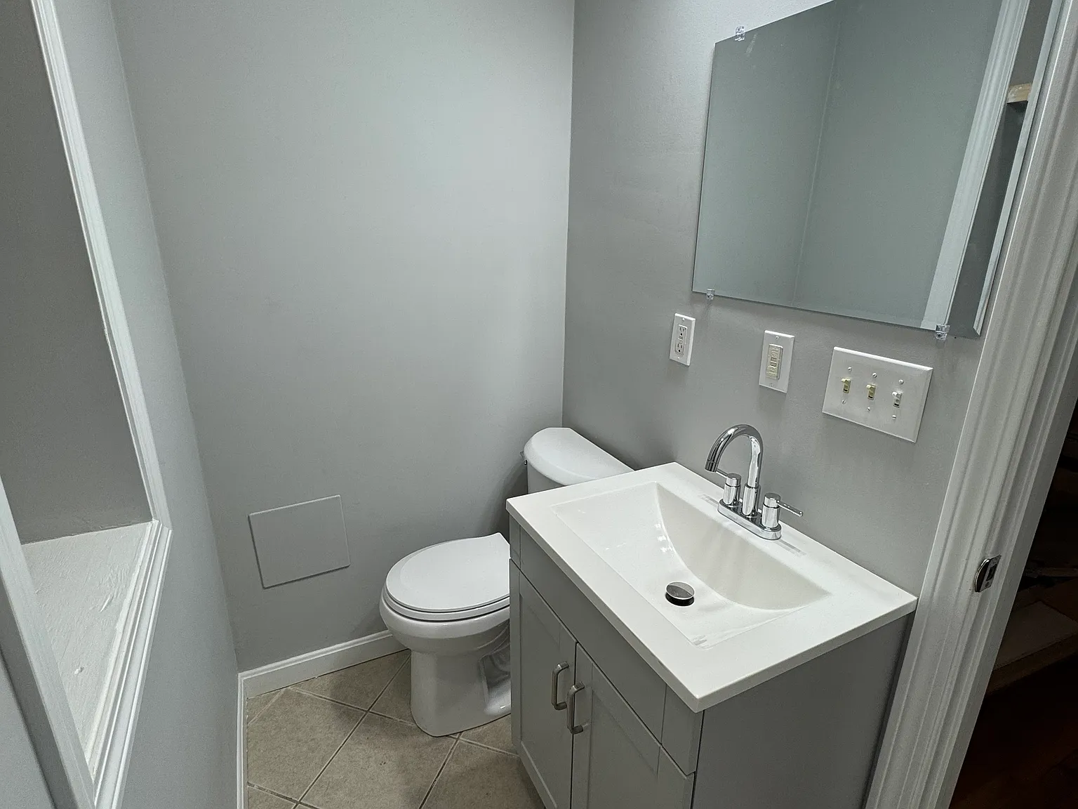 4 bed, 2200 sqft, $5,200 — Photo 4