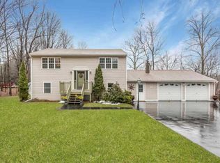 63 Old Center Rd, Deerfield, NH 03037