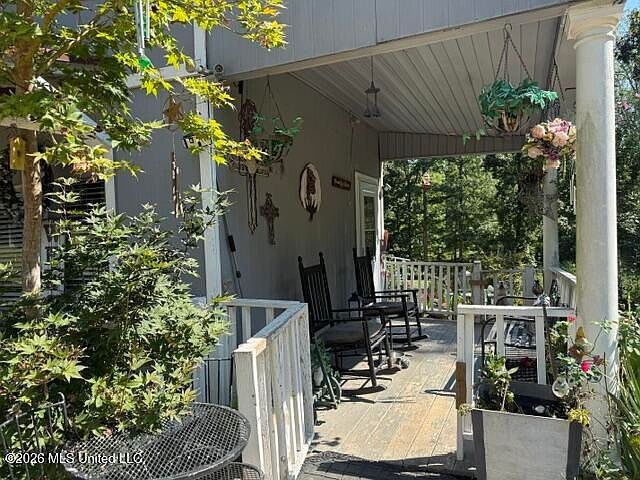 1st image of 442 Fields Rd