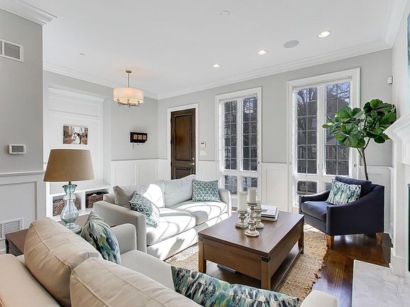 3rd image of 1428 W George St