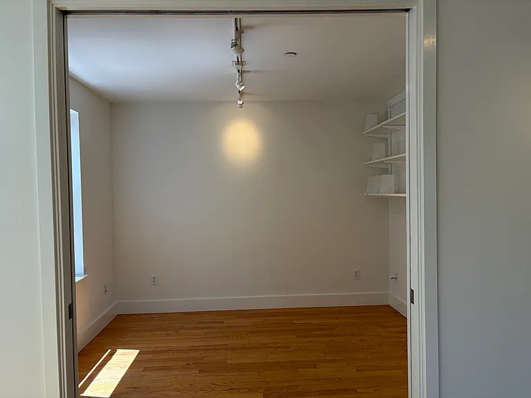 602 Shotwell St #1 — Photo 8