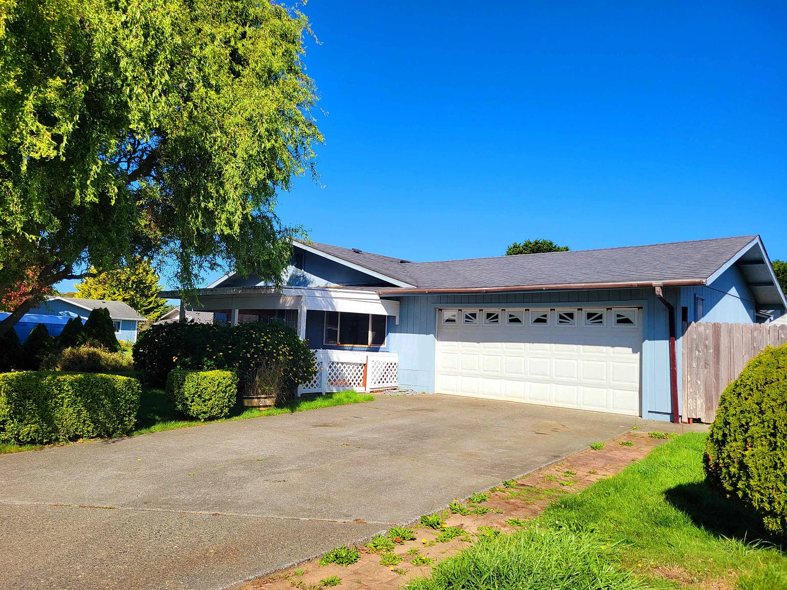 243 Jackie St photo 1