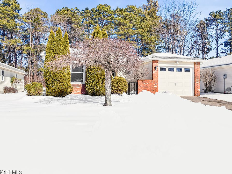1st image of 73 Yorkwood Drive