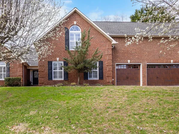 1407 Willow Field Ln, Knoxville, TN 37931