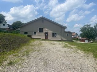 518 W 5th Ave, Derry, PA 15627