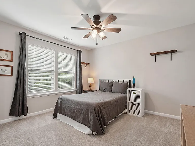 504 Hammond Oak Ln — Photo 21