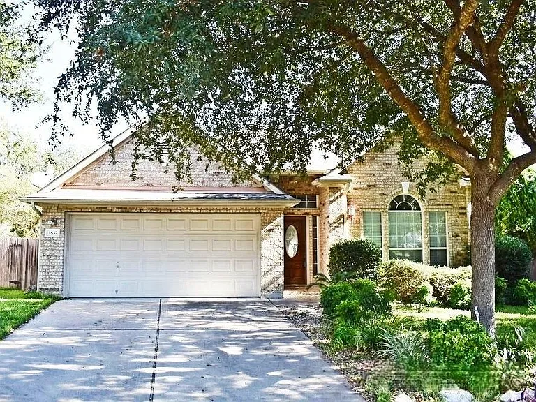 1837 Maize Bend Dr — Photo 1