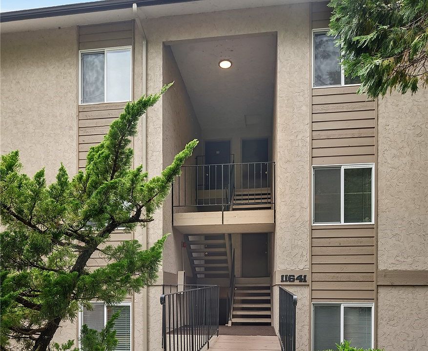 1st image of 11641 100th Ave NE APT 5A