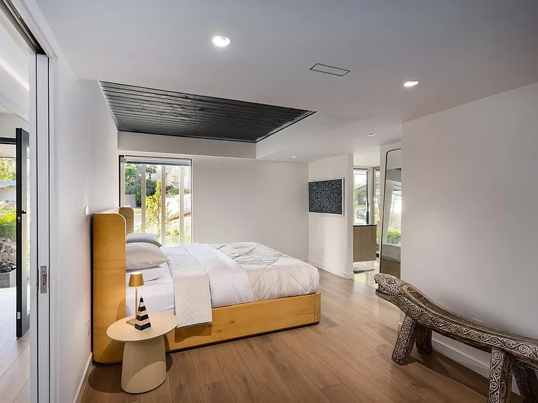 5311 E Mitchell Dr — Photo 12