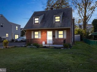 863 Wyndom Ter, Secane, PA 19018