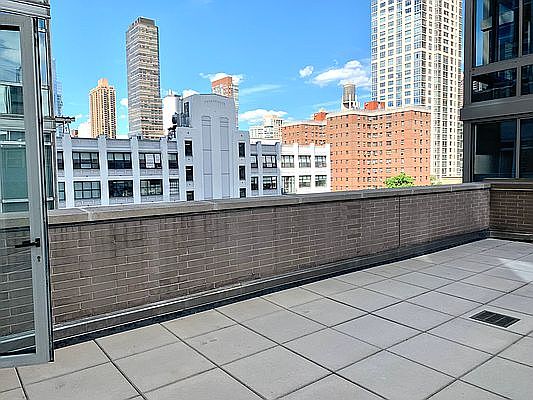 3rd image of 229 W 60th St APT 8d