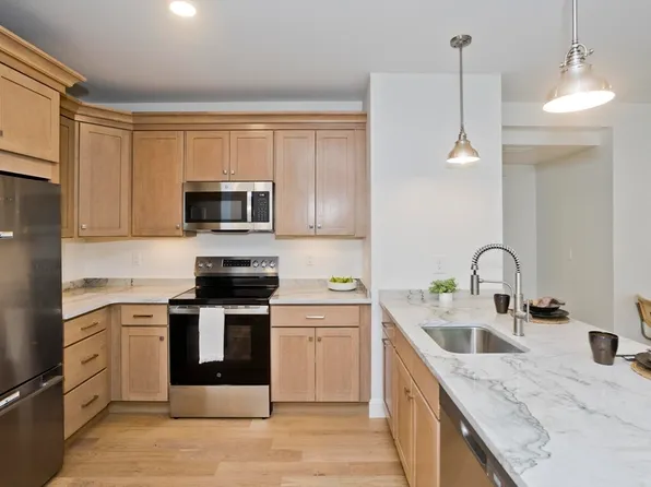 107 Williams St #A1, Northampton, MA 01060