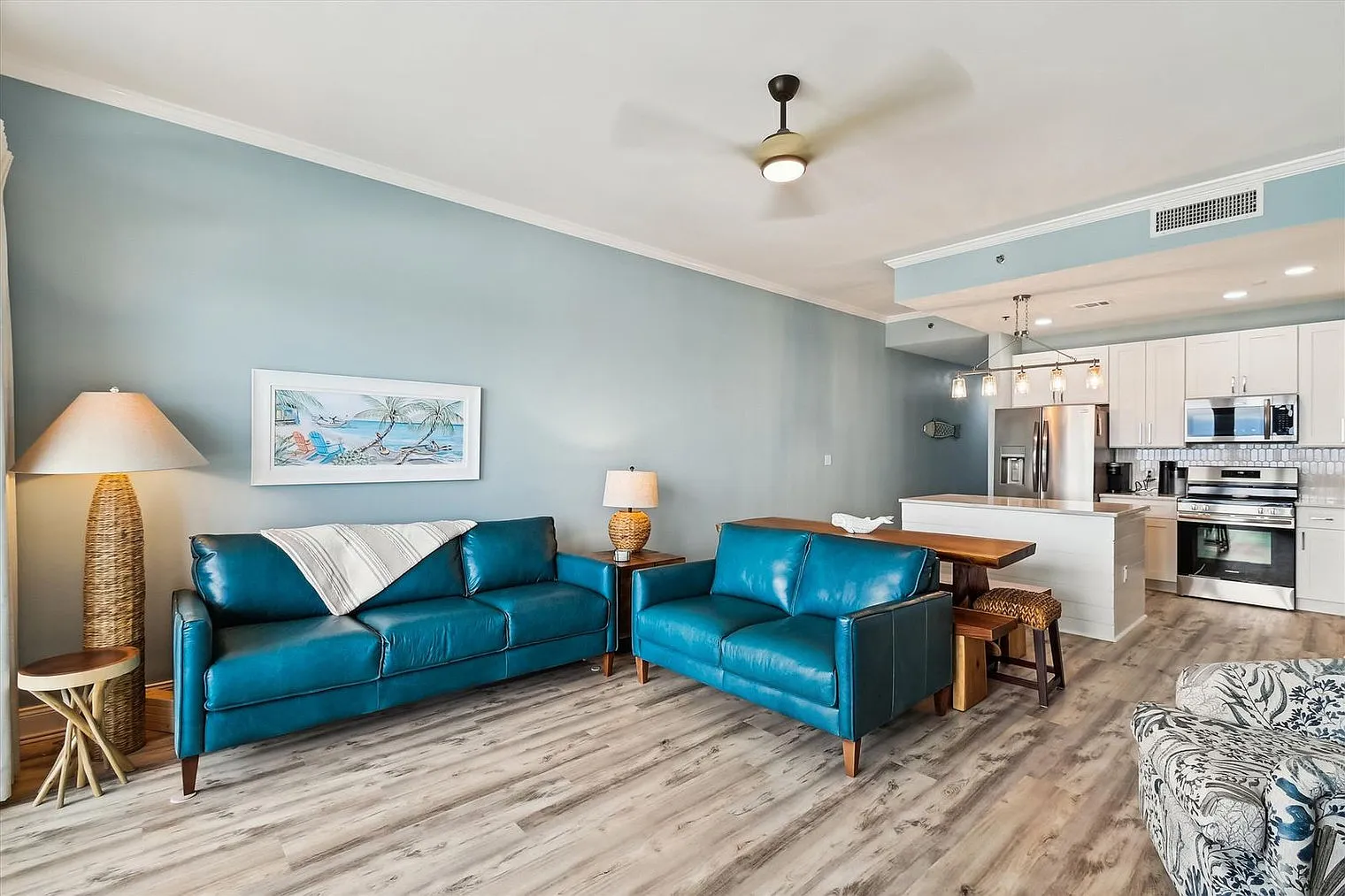 3 bed, 2.0 bath, 1259 sqft, $6,259 — Photo 3