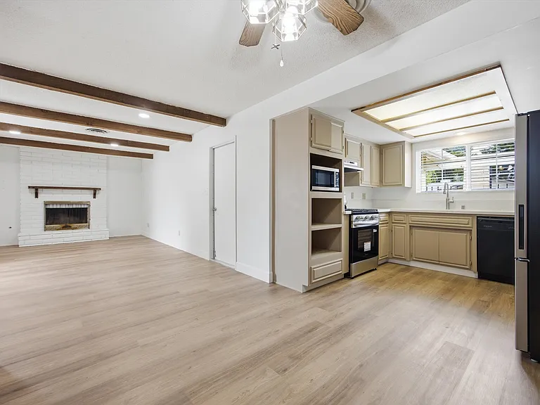 4709 Pinecastle Ave — Photo 11