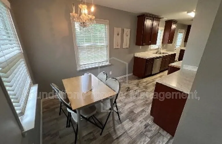 6236 Haddington Dr — Photo 5